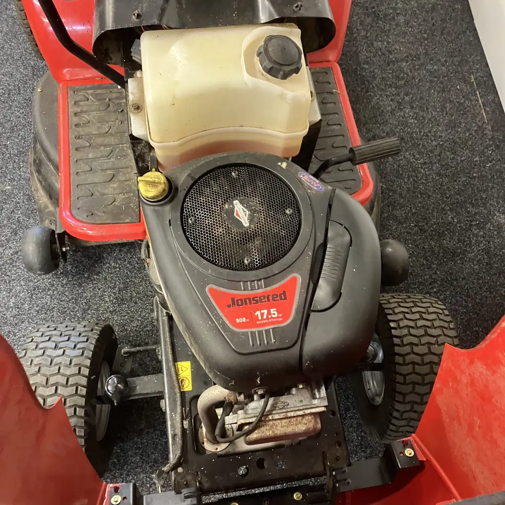 Jonsered LT2218CMA Lawn Tractor With Manual, B&S 502cc 17.5HP, Brand New Battery (Starts But Wont Keep Running) Image 1++