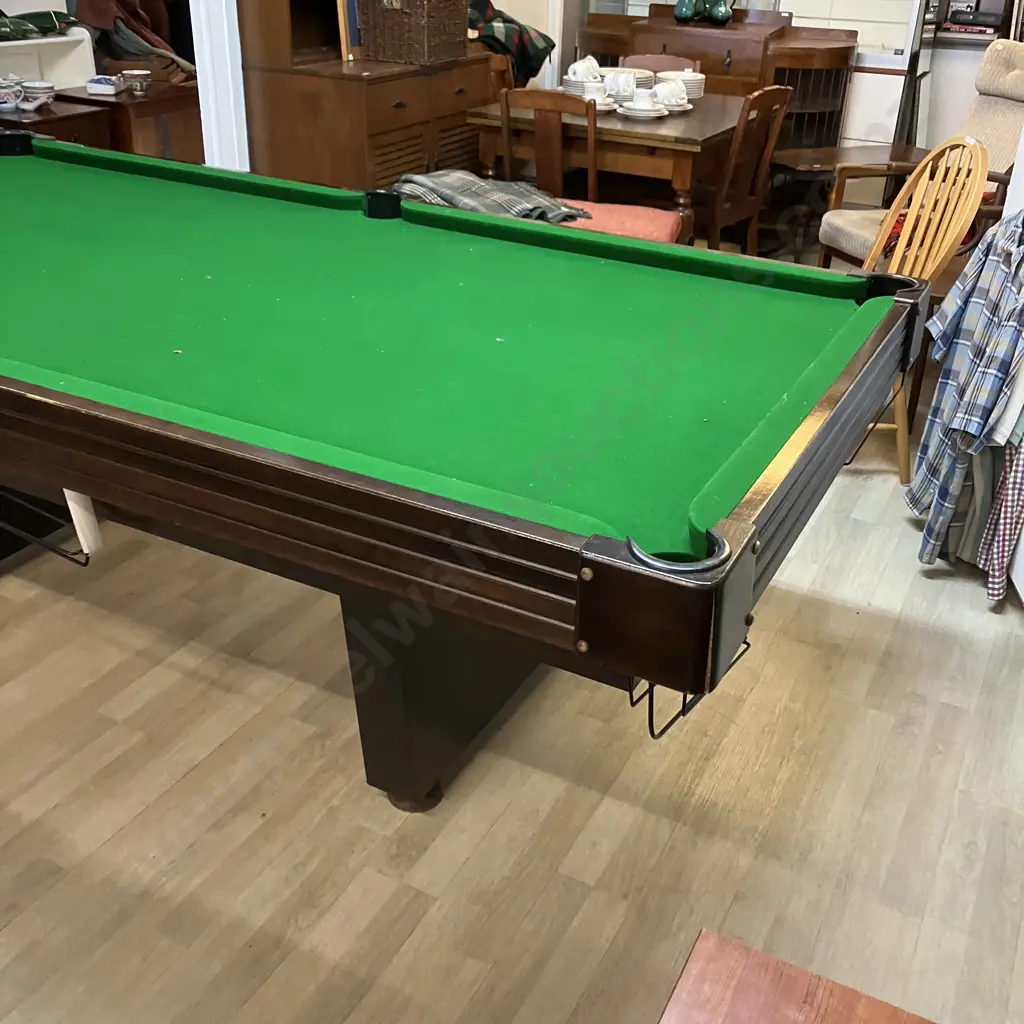 8ft Pool Table with Balls & Cues, Green Felt & Wood, Metal Legs (Felt Has Some Holes, 10 Red Snooker Balls Only) Image 1++