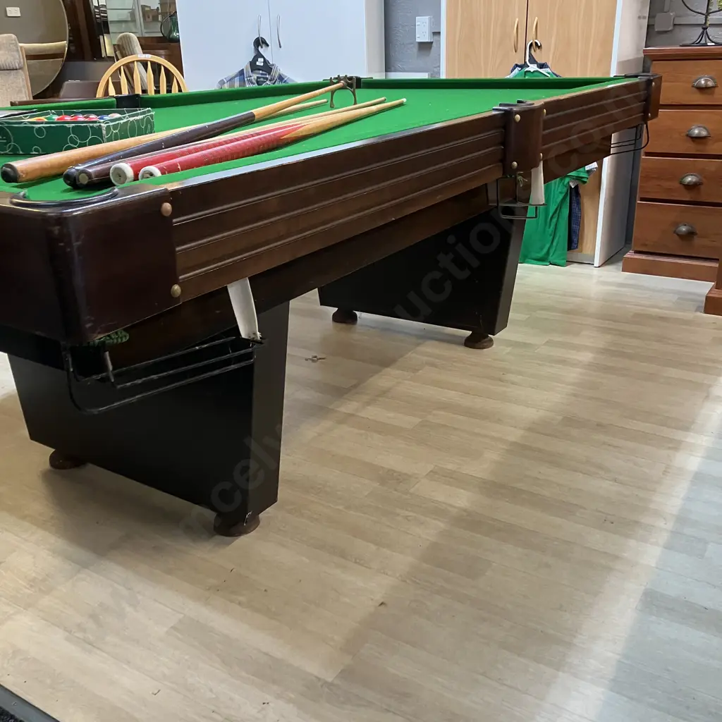 8ft Pool Table with Balls & Cues, Green Felt & Wood, Metal Legs (Felt Has Some Holes, 10 Red Snooker Balls Only) Image 1++