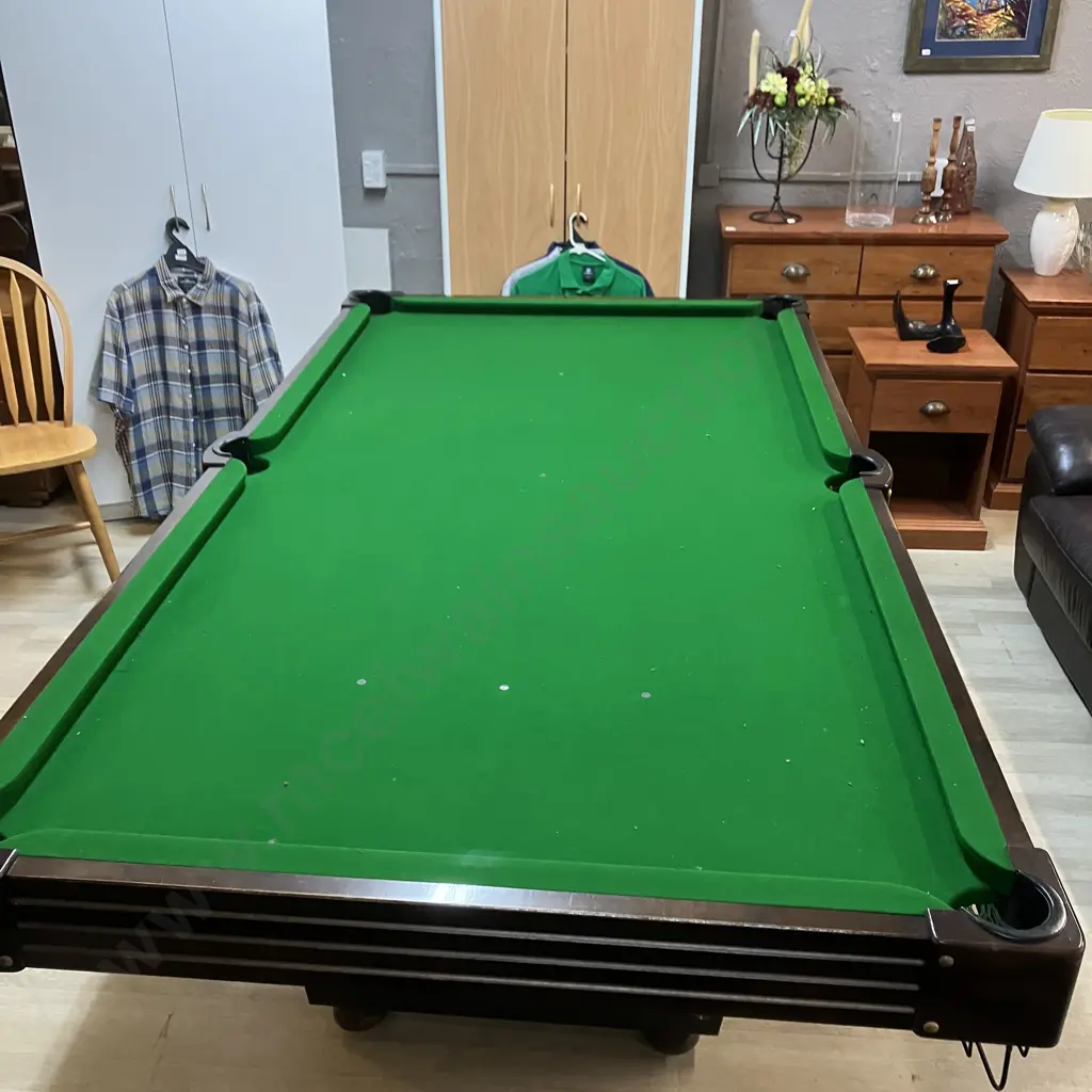 8ft Pool Table with Balls & Cues, Green Felt & Wood, Metal Legs (Felt Has Some Holes, 10 Red Snooker Balls Only) Image 1++