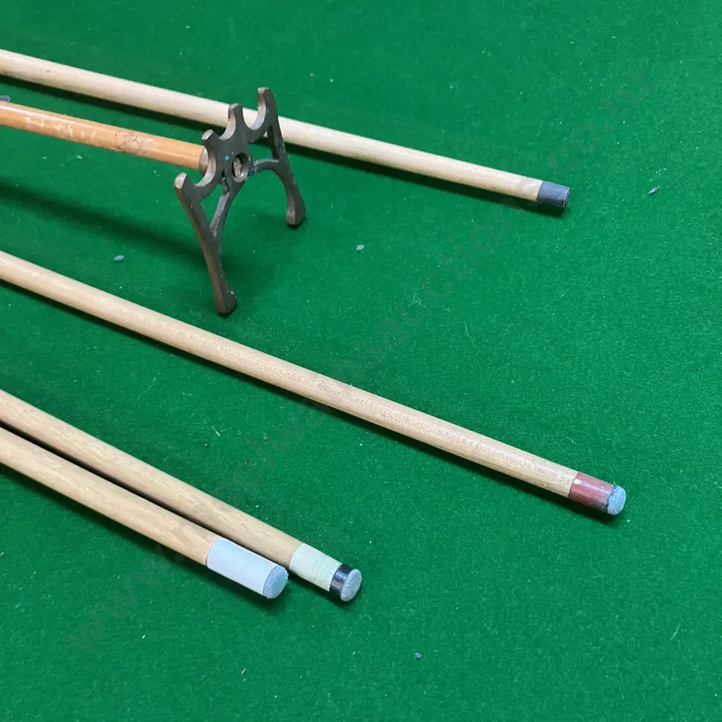 8ft Pool Table with Balls & Cues, Green Felt & Wood, Metal Legs (Felt Has Some Holes, 10 Red Snooker Balls Only) Image 1++
