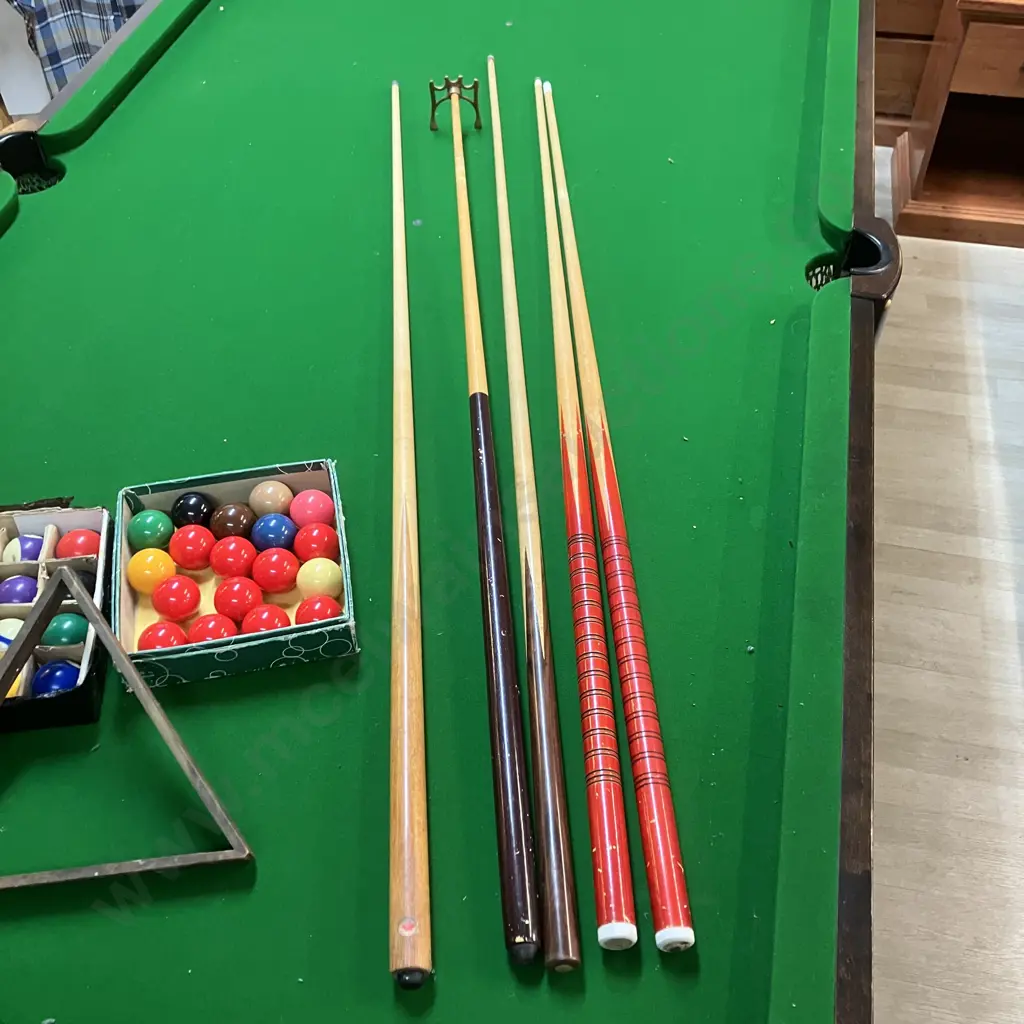 8ft Pool Table with Balls & Cues, Green Felt & Wood, Metal Legs (Felt Has Some Holes, 10 Red Snooker Balls Only) Image 1++