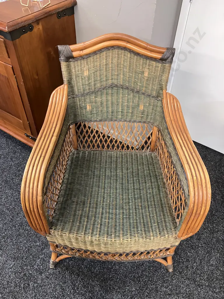 Pair of Grange Style Woven Wicker Rattan Lounge Chairs & Oval Side Table Image 1++