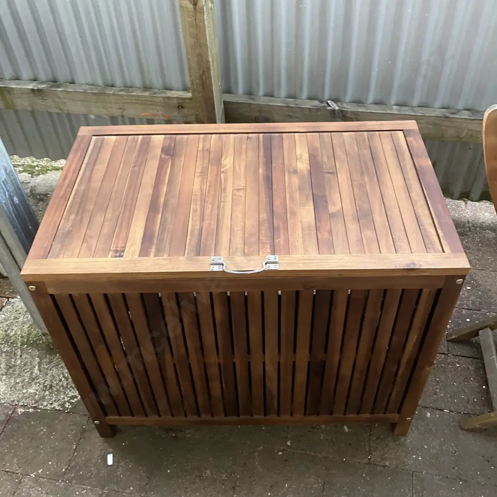 Teak Slat Storage Box With Hinged Lid. H70 W87 D52cm Image 1++