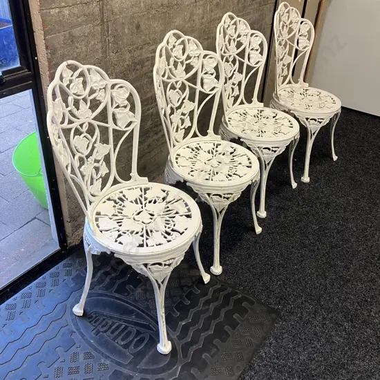 Set of 4 Vintage Outdoor White Cast Aluminum Ornate Ivy Patterned Chairs