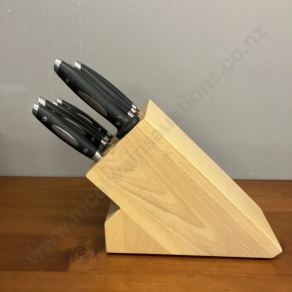 Scanpan Classic 9-Piece Knife Block Set Image 1++