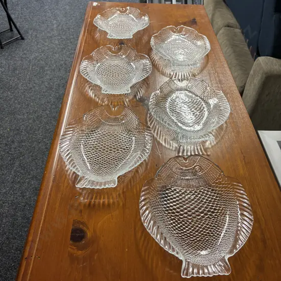 Set of 6 Glass Fish Plates