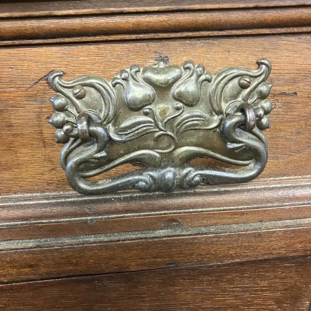 Victorian Mahogany Sideboard With Key. H89 W103 D37cm Image 1++
