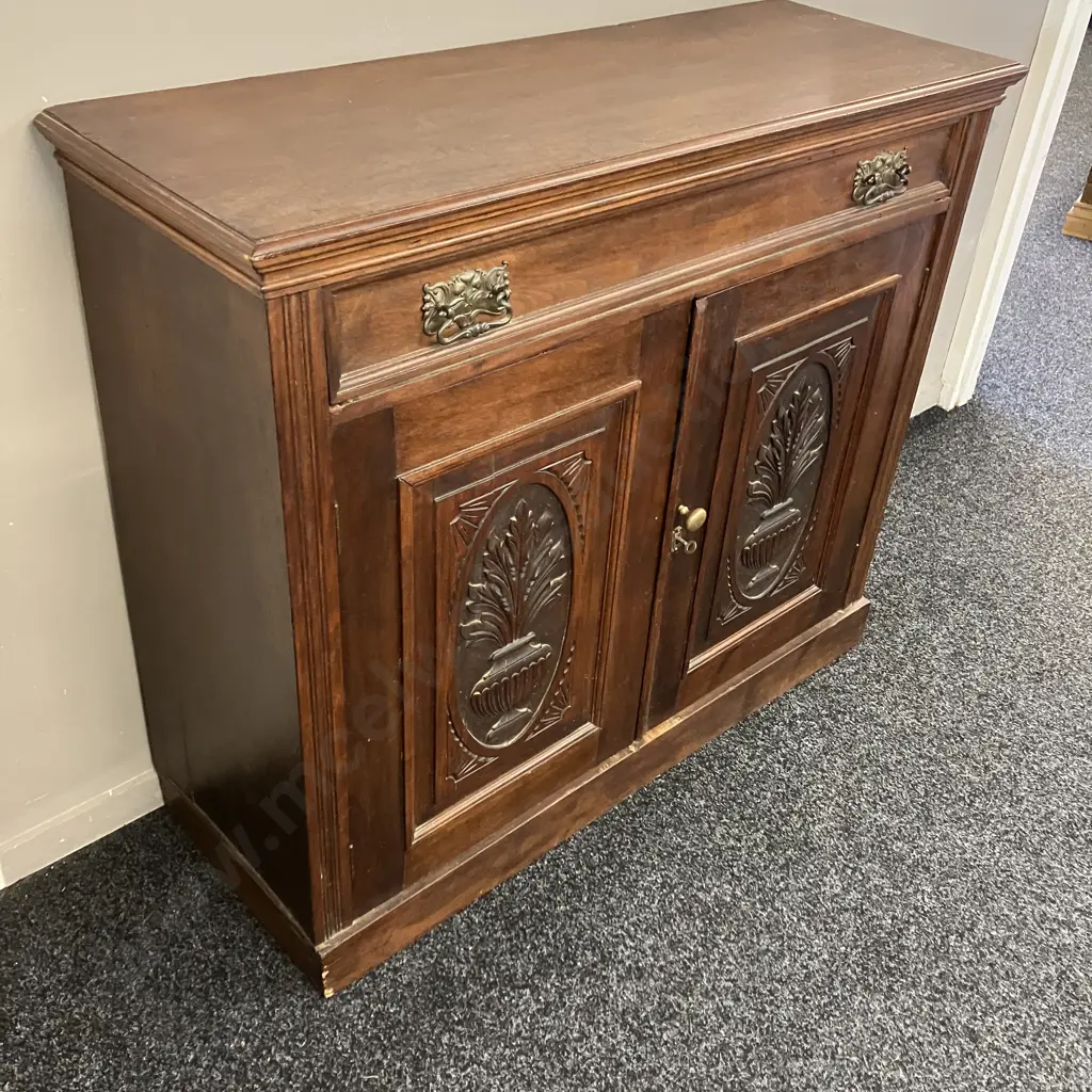 Victorian Mahogany Sideboard With Key. H89 W103 D37cm Image 1++
