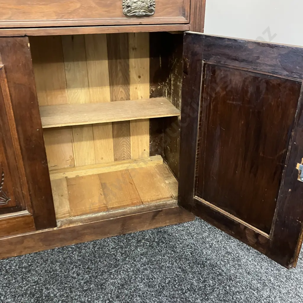 Victorian Mahogany Sideboard With Key. H89 W103 D37cm Image 1++
