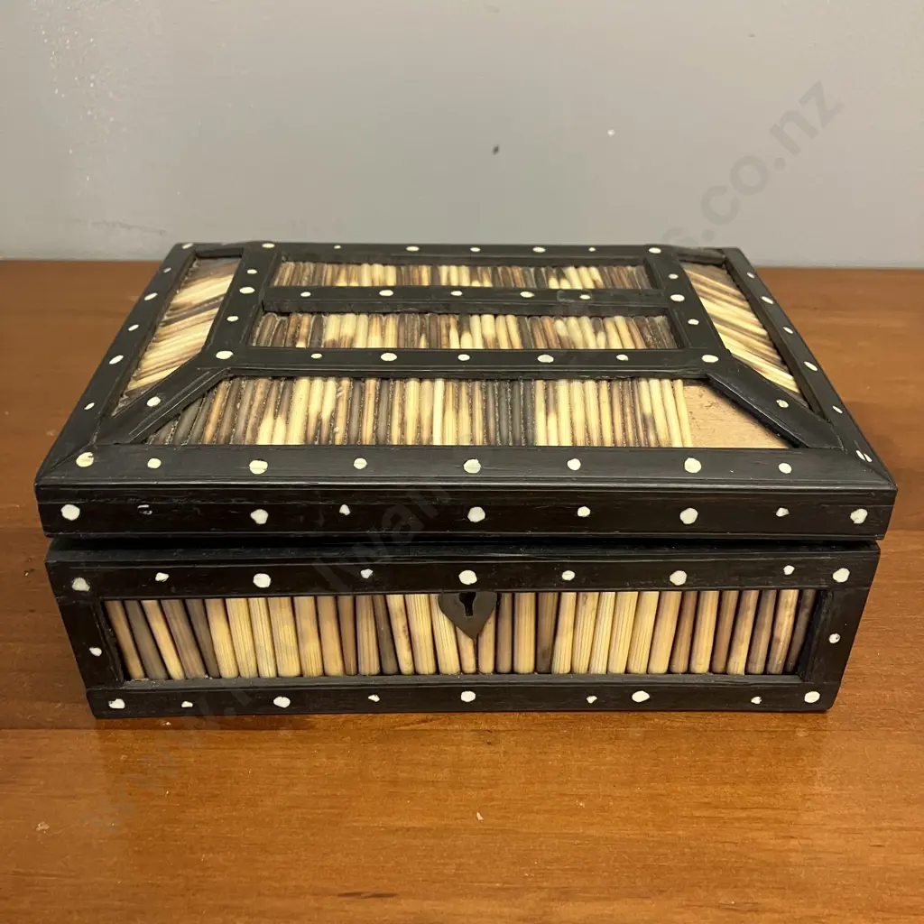 Antique Ceylonese Porcupine Quill & Ebonized Table Box. H9 W21 D16cm Image 1++
