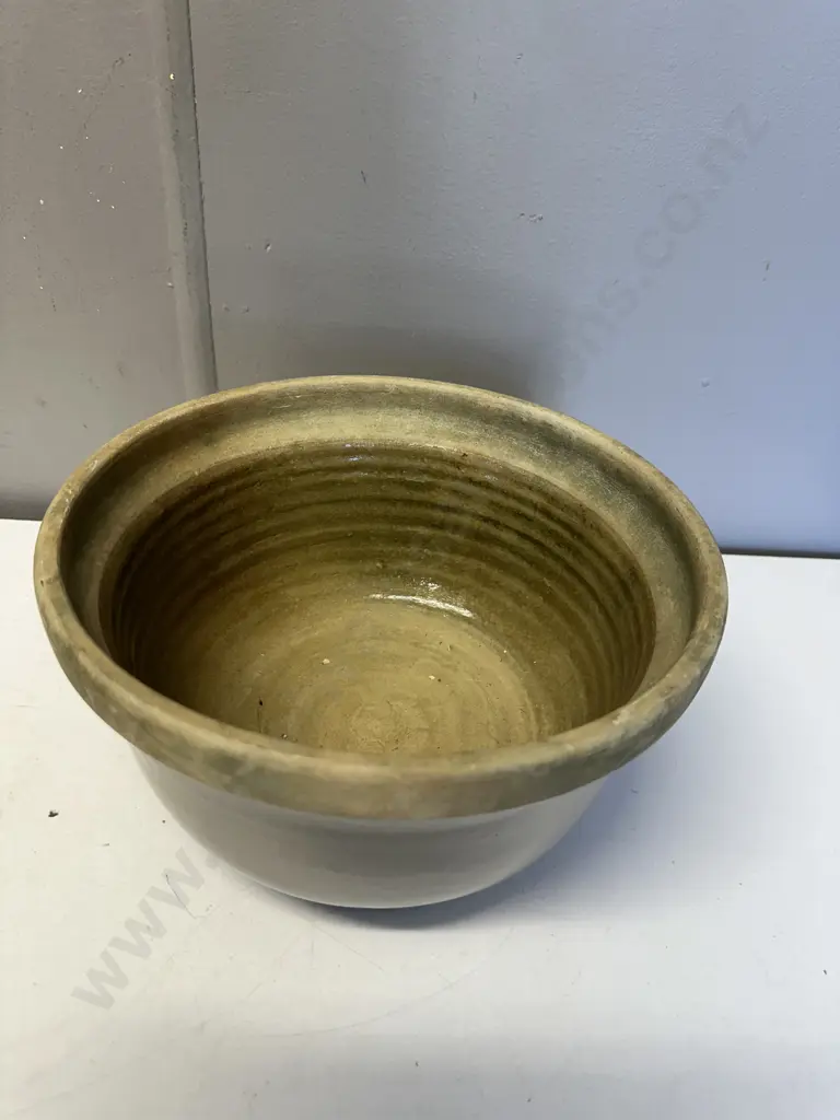 Two Toned Pottery Bowl H14,Dia25cm.  Image 1++