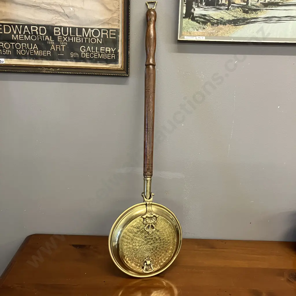 Vintage Brass & Copper Bed Warming Pan With Wooden Handle. 21 x 75cm Image 1++