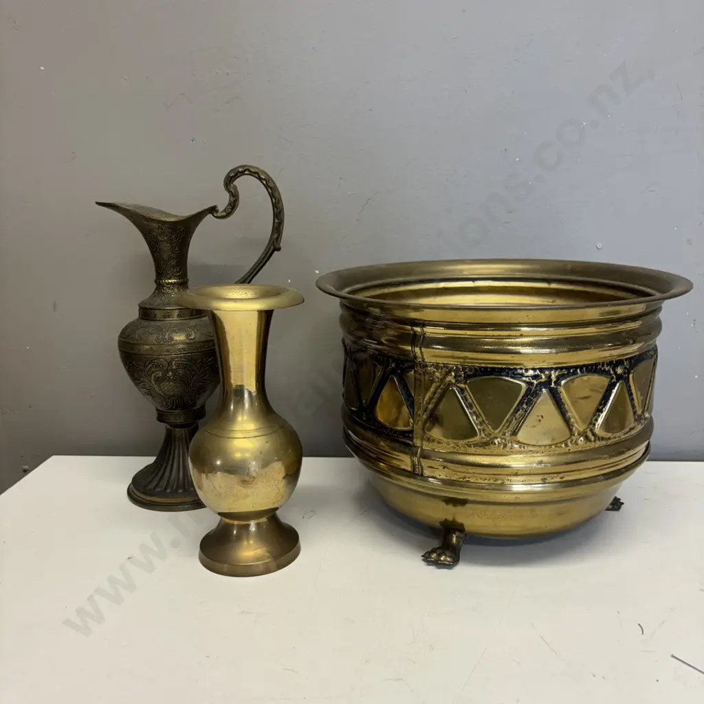 Vintage Brassware Image 1++