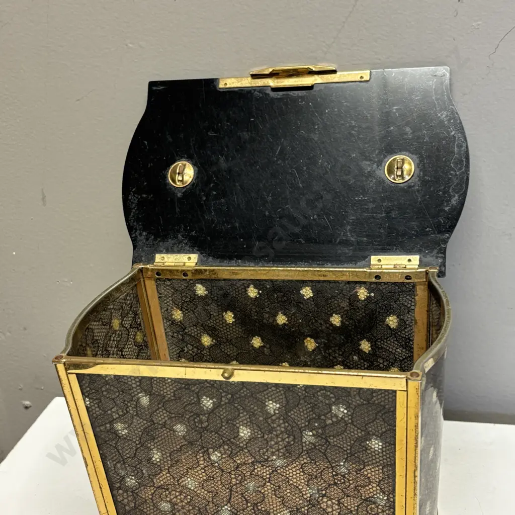 Vintage Bakelite Bag with internal lace decoration. H14cm 20 x 12cm Image 1++