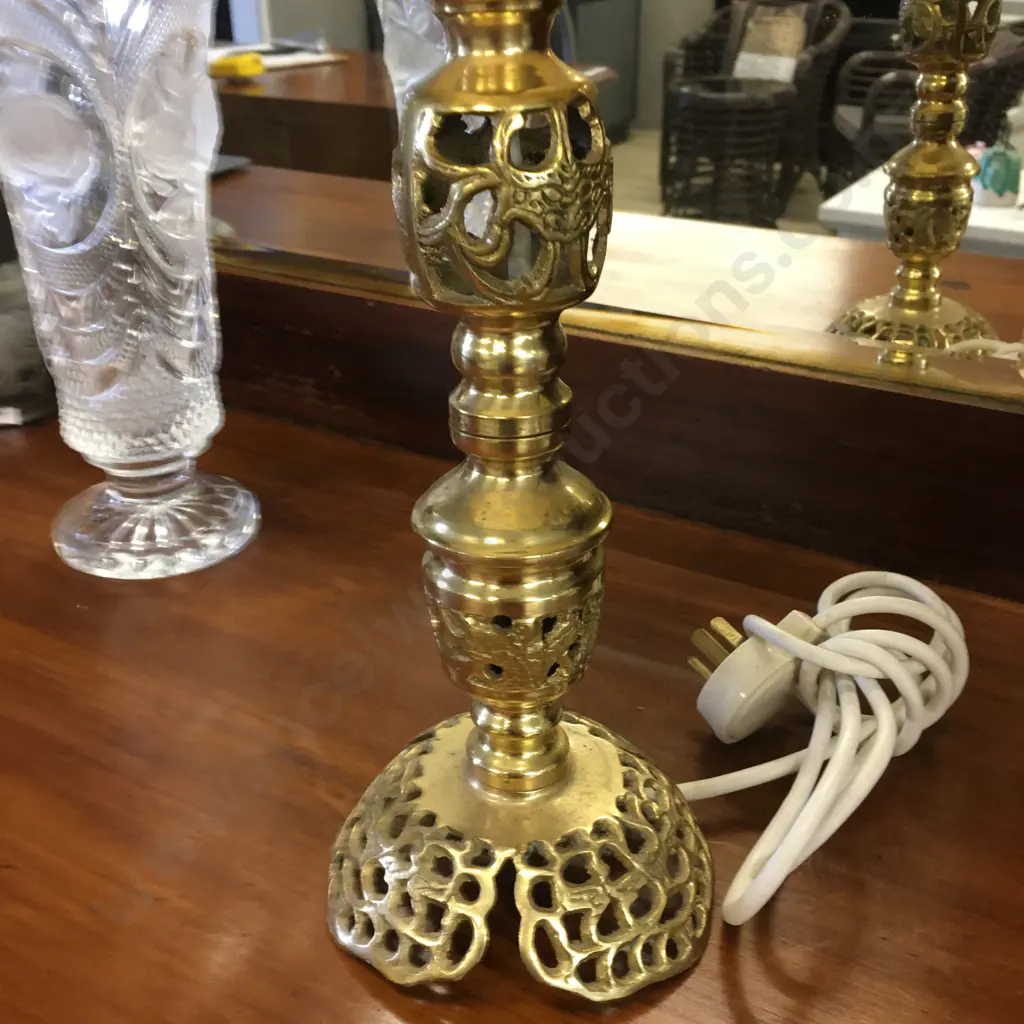 Vintage Table Lamp Brass Base With Cream Shade H58cm. Image 1++
