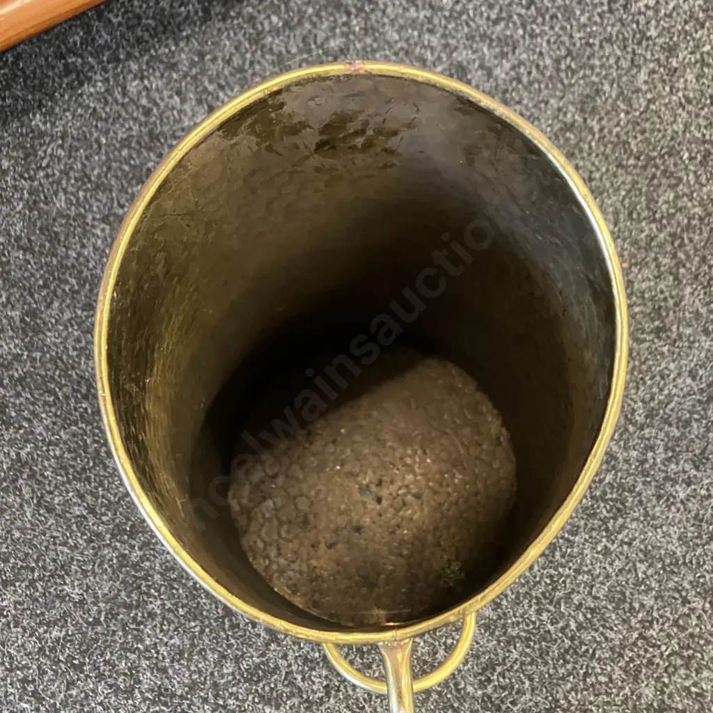 Beaten Brass Coal Scuttle. H49.5cm Image 1++