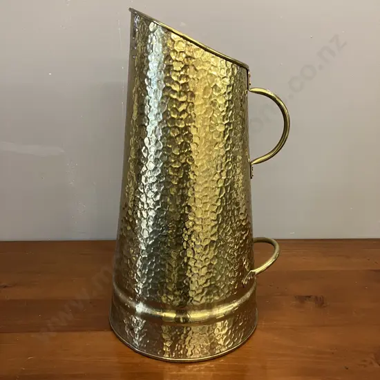 Beaten Brass Coal Scuttle. H49.5cm