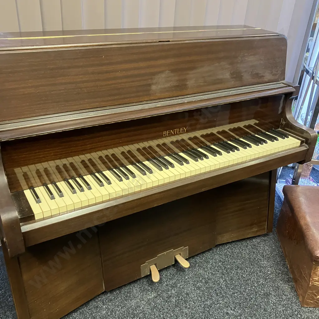 Mid Century Bentley Upright Piano in Mahogany Cabinetry. H109 W136 D54cm Image 1++