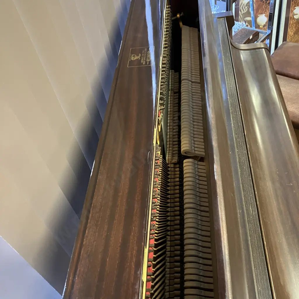 Mid Century Bentley Upright Piano in Mahogany Cabinetry. H109 W136 D54cm Image 1++