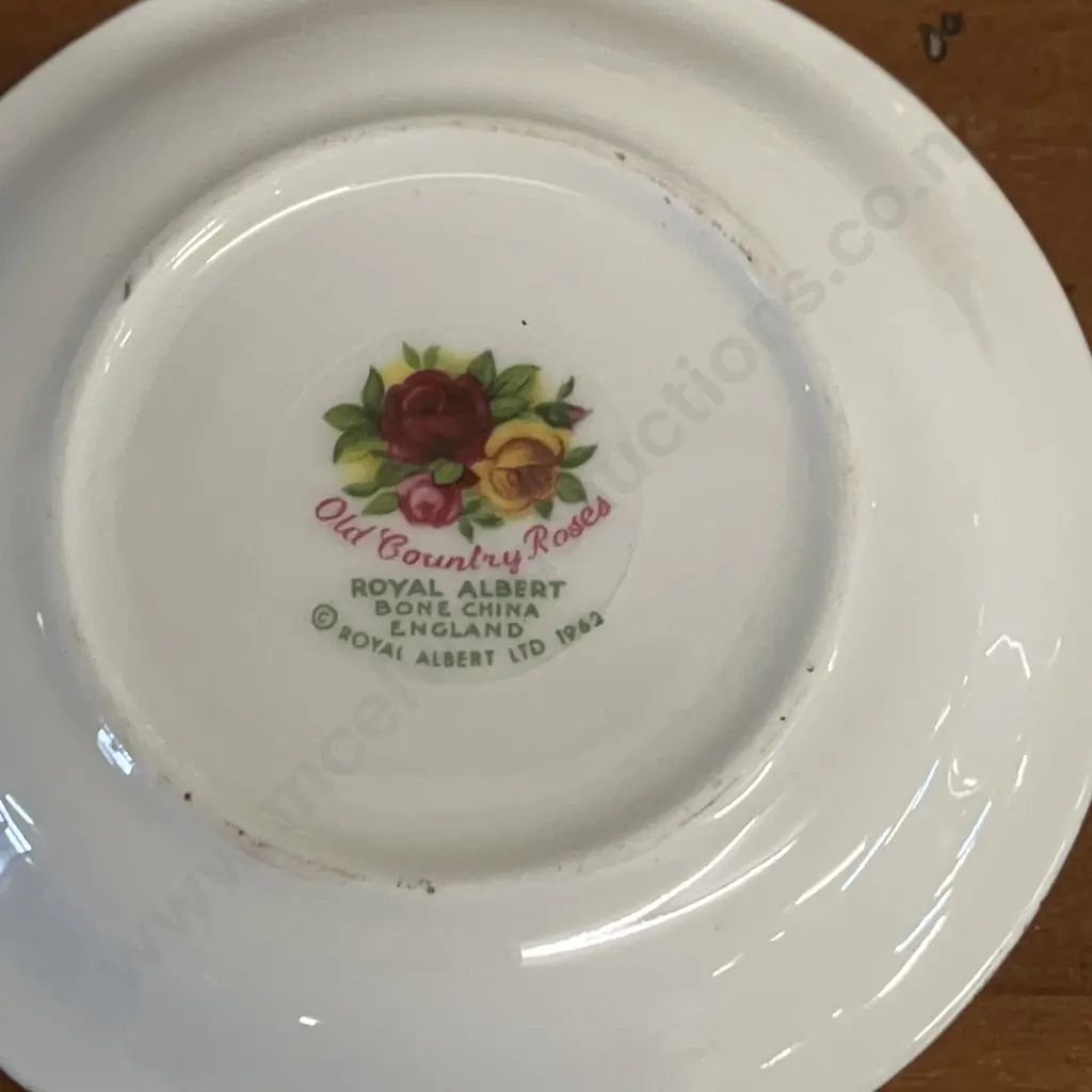 Royal Albert Old Country Roses (England) Pin & Trinket Dishes, Pair of Cups With Tea / Side Plates Image 1++