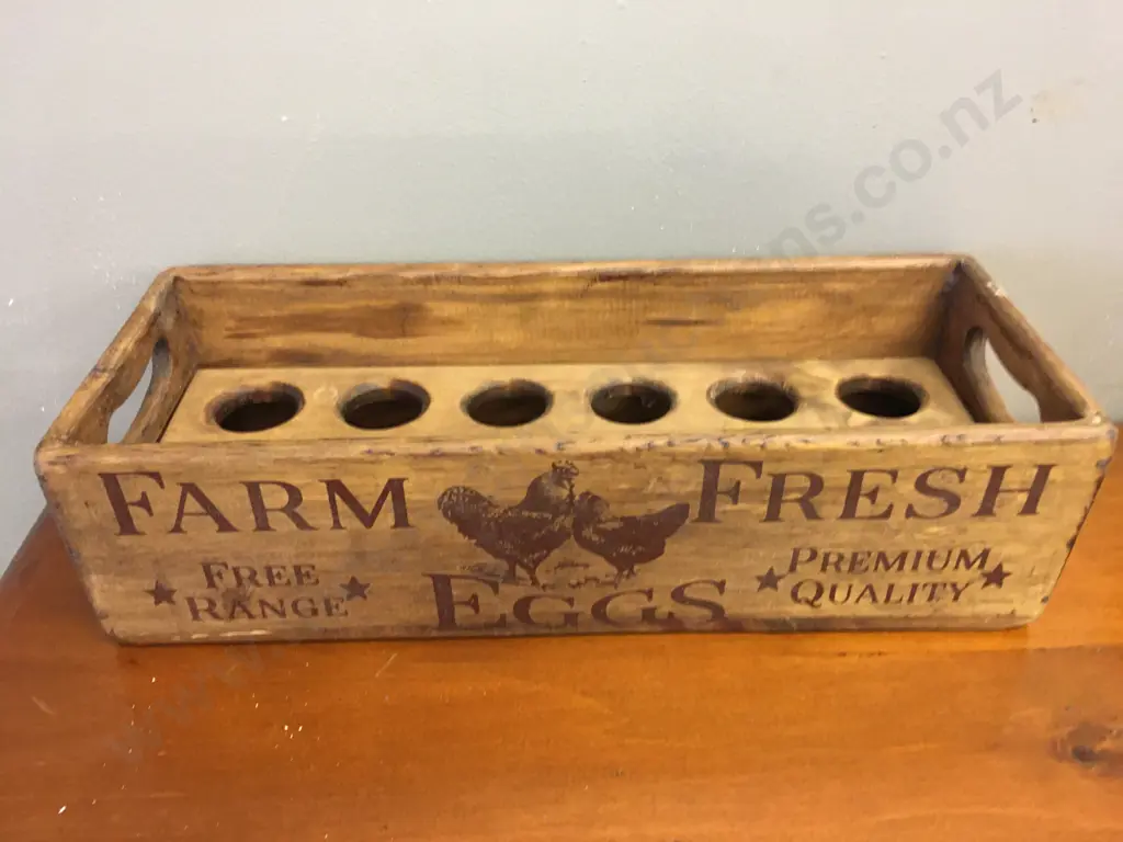Vintage Wooden Egg Storage Box H16,W37,D14cm. Image 1++