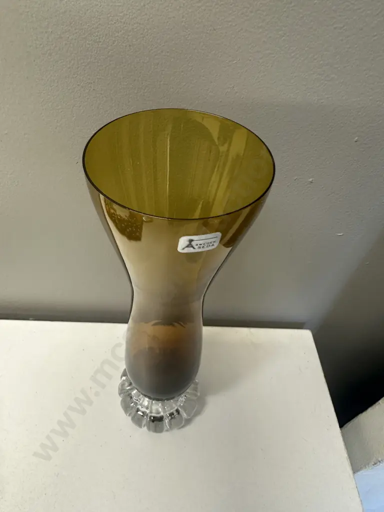 Mid Century Flared Brown Bud Vase Clear Footed H23cm. Image 1++