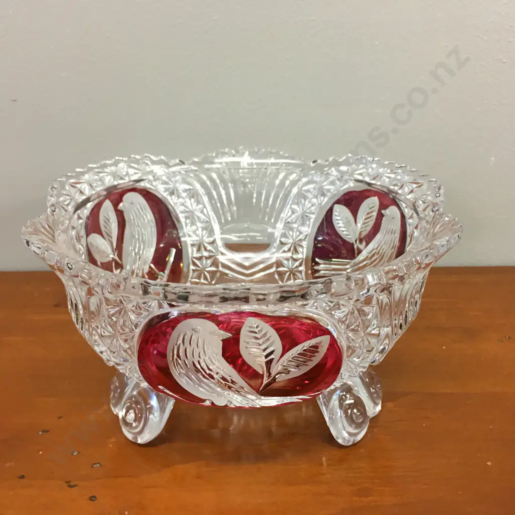 Vintage Cranberry & Clear Glass Tri Footed Bowl With Bird Detail. 10 x 19cm Image 1++
