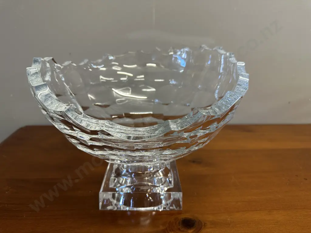 Shangri La By Rogaska 28cm Round Crystal Bowl With Stand Image 1++