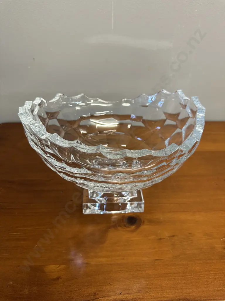 Shangri La By Rogaska 28cm Round Crystal Bowl With Stand Image 1++