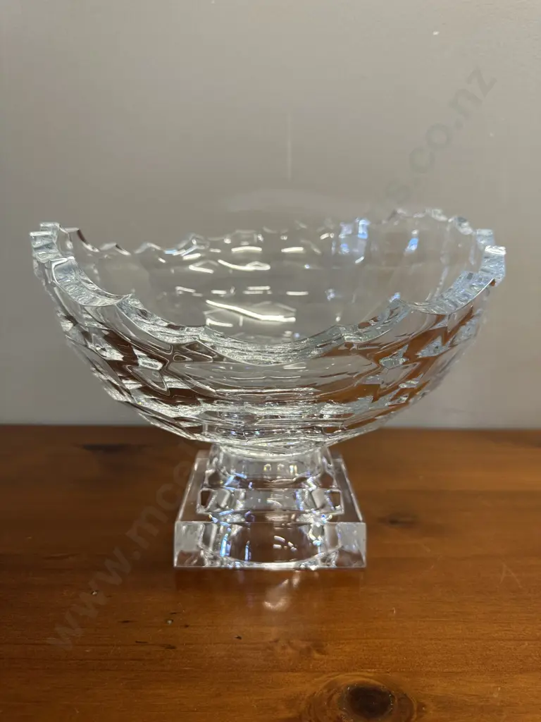 Shangri La By Rogaska 28cm Round Crystal Bowl With Stand Image 1++