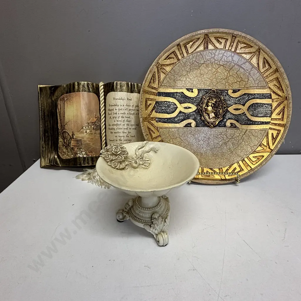 Assorted Collectables Image 1++