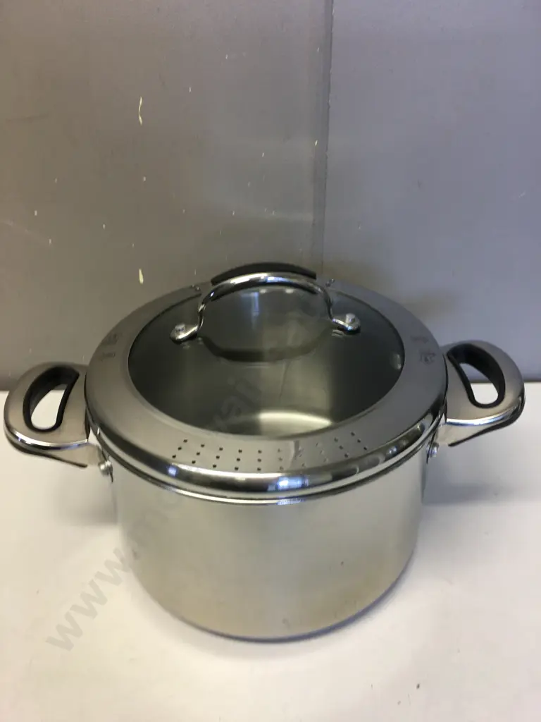 Raco 6.2 Litre Stainless Steel Pasta Pot With Straining Cover Image 1++