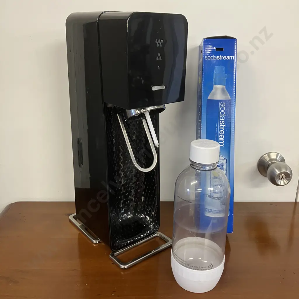 SodaStream Sparkling Water Maker, Black Image 1++