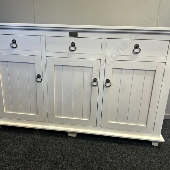Coast Wood Furniture 'The Fern Grove Collection' White Buffet 3 Drawer 3 Door H92,W152,D51cm.