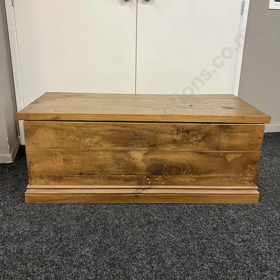 Solid Wood Heavy Blanket Chest, Hinged Lid, Inner Sliding Tray. H45 W118 D54cm