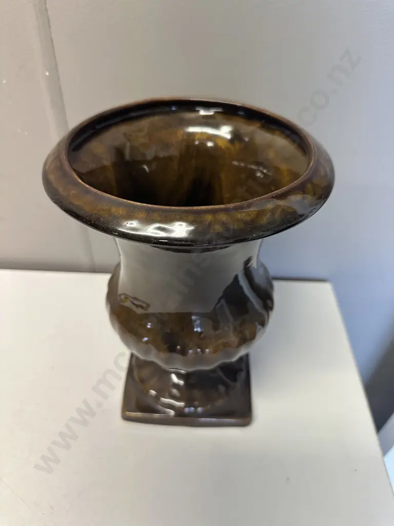 Vintage Brown Glazed Ceramic Urn H26cm. Image 1++