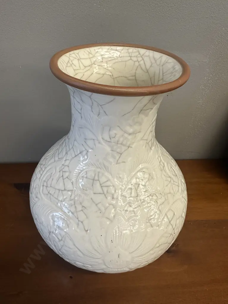 Large Cream Vase With Terracotta Coloured Rim  H27cm. Image 1++