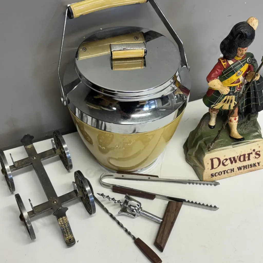 Vintage collectable Bar Items including Bakelite Ice Bucket Image 1++