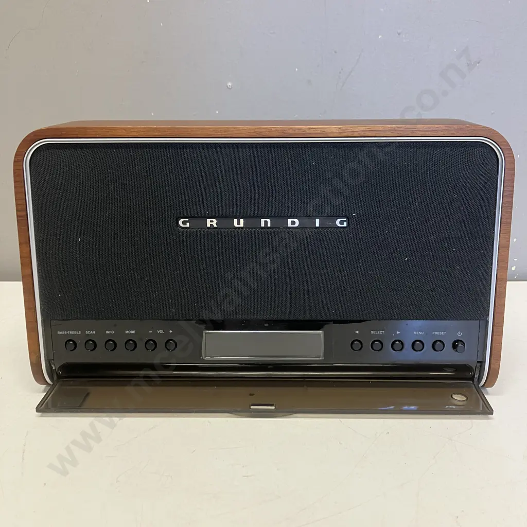 Grundig DAB + Radio Model GDR700DAB With Remote Image 1++