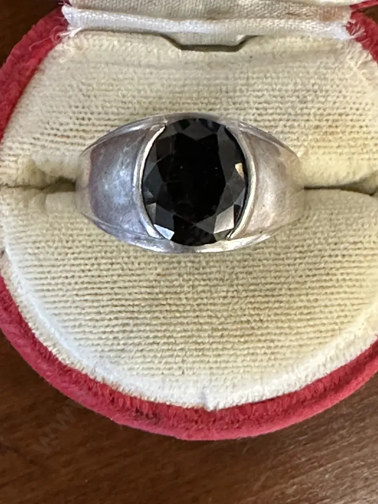 Mens Silver & Onyx Ring Stamped 925 Image 1++