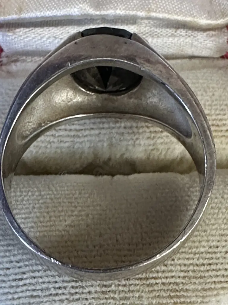 Mens Silver & Onyx Ring Stamped 925 Image 1++