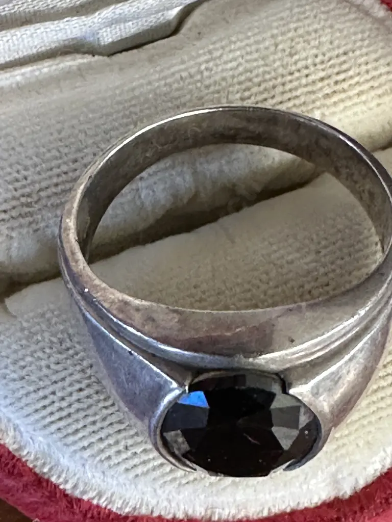 Mens Silver & Onyx Ring Stamped 925 Image 1++