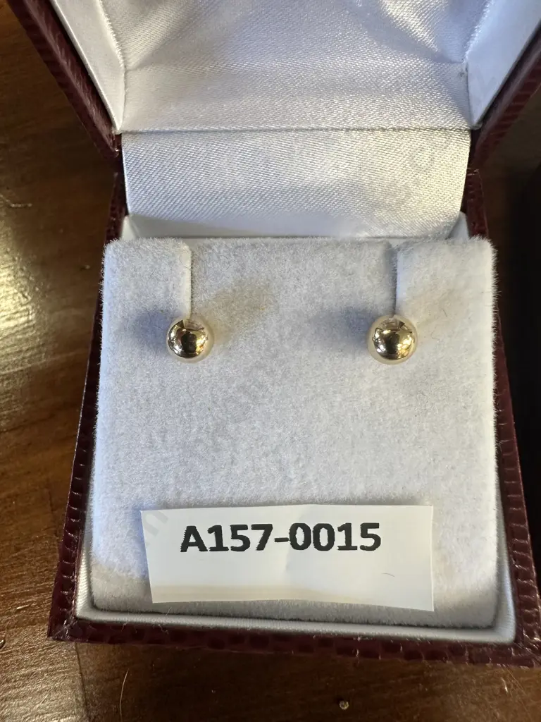 Lot of Three Assorted Gold Colour Earring Sets Image 1++