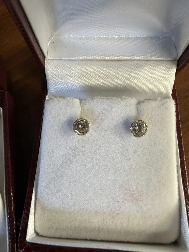 Lot of Three Assorted Gold Colour Earring Sets Image 1++