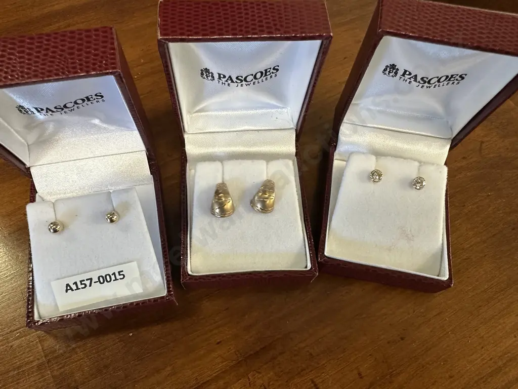Lot of Three Assorted Gold Colour Earring Sets Image 1++