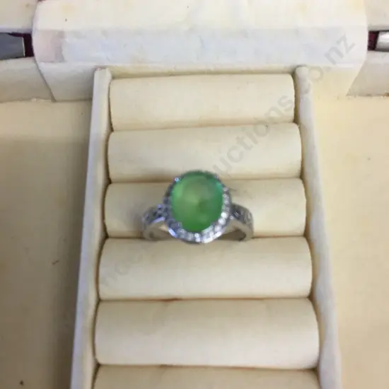 Vintage Oval Ring Stamped 925 With Green Coloured Stone