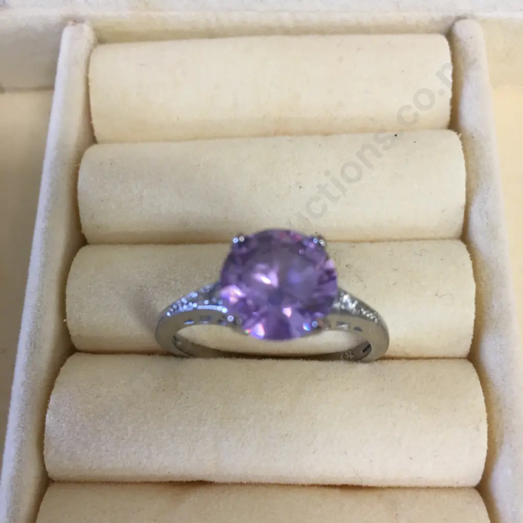 Vintage Amethyst Ring Stamped 925 Image 1++