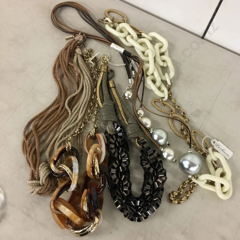 Selection Of Costume Jewellery Necklaces Including La Source Etc Image 1++