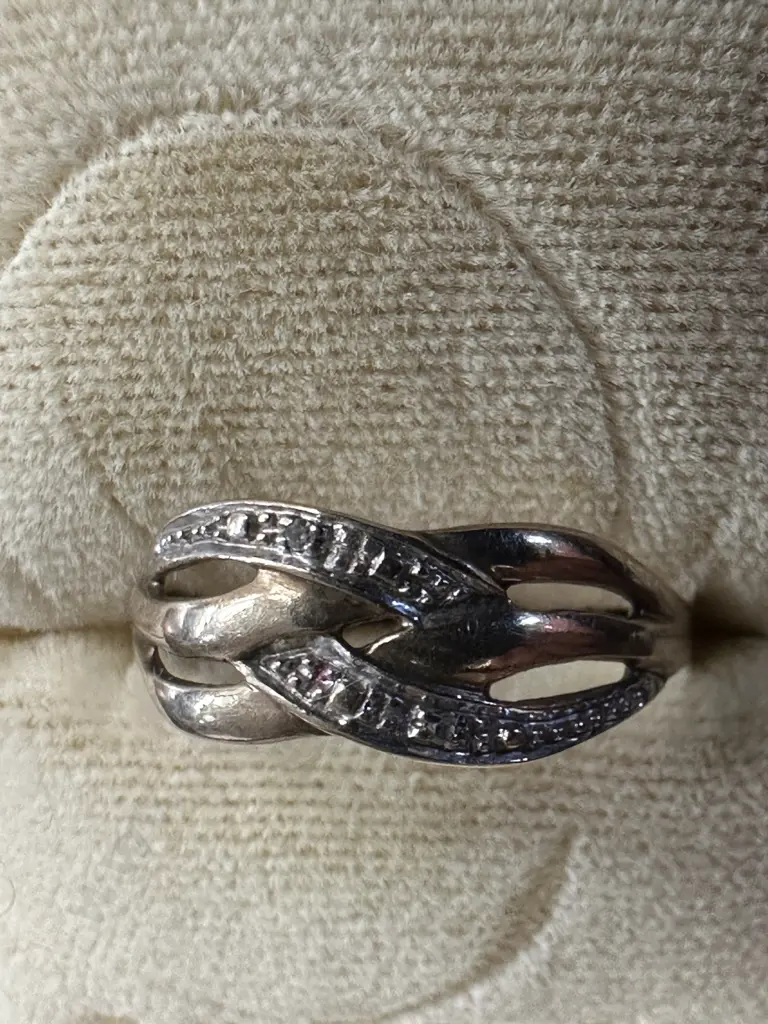 9ct Gold Crossover Ring Stamped Image 1++